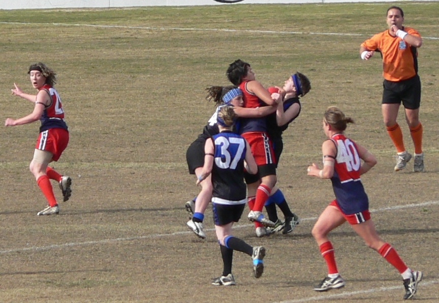 Womens_tackle